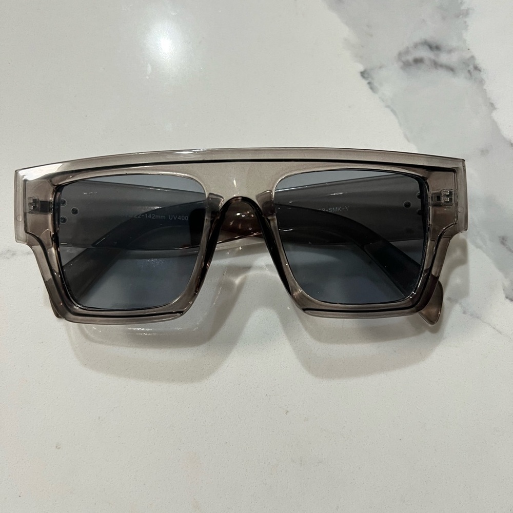 Stylish Gray Square Sunglasses